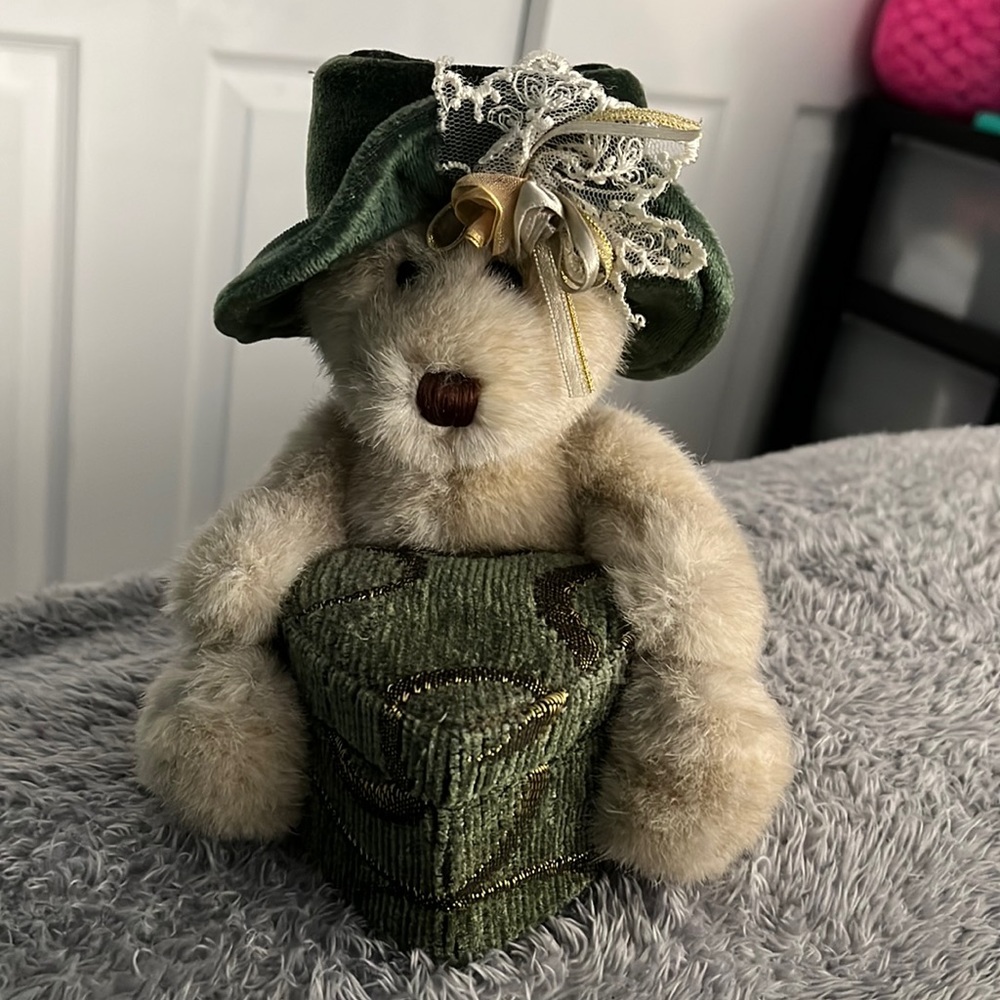 (Dan Dee) Fuzzy Toy Bear